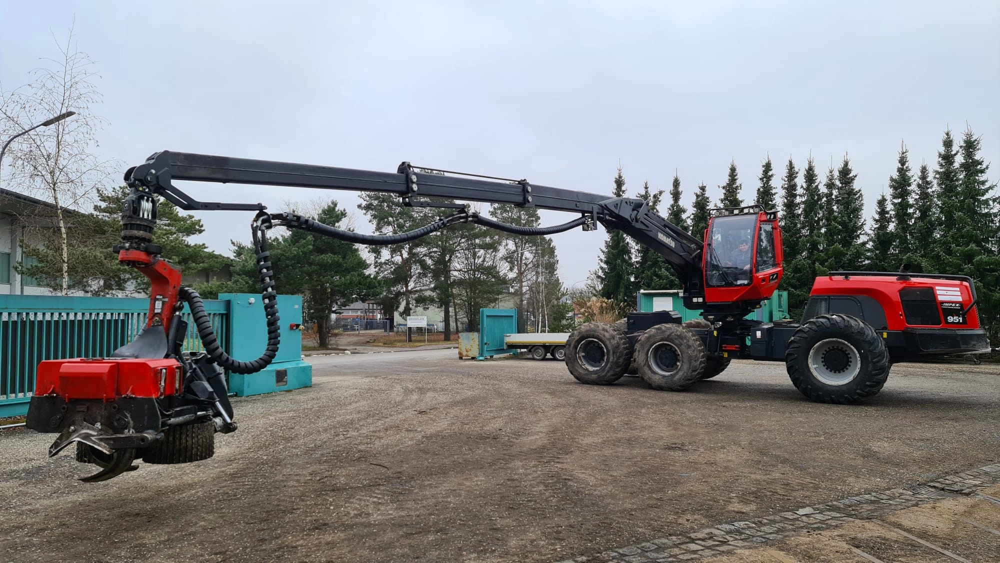 <i class='icon-impex'></i><h4>Langkram Umbau Komatsu</h4>